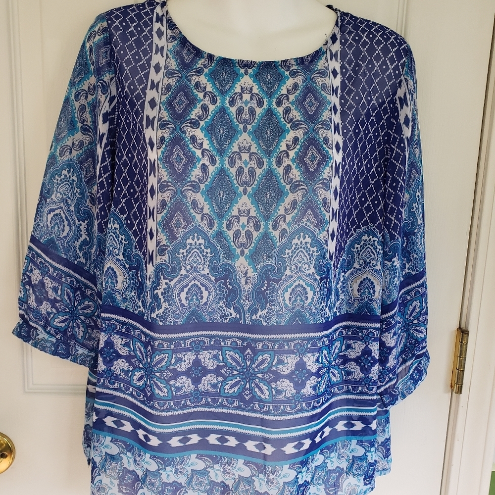 Southern Lady P small woman top